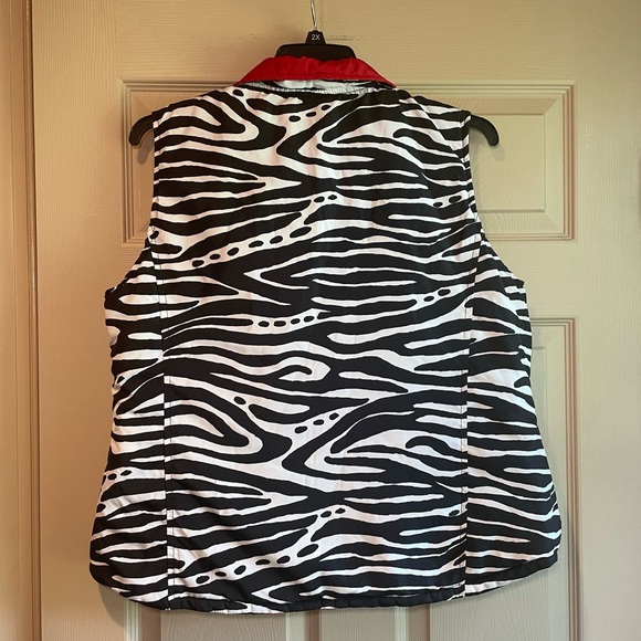 Reversible Casual Identity Zebra Print/Red Vest‎ w/Gold Snaps & Pockets, Size XL - Picture 9 of 9